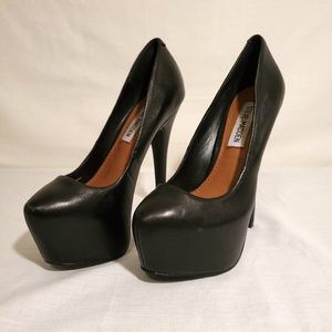 Steve Madden Leather Dejavu Platforms
